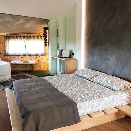 Rent Room Wood Anguillara Sabazia Exteriér fotografie